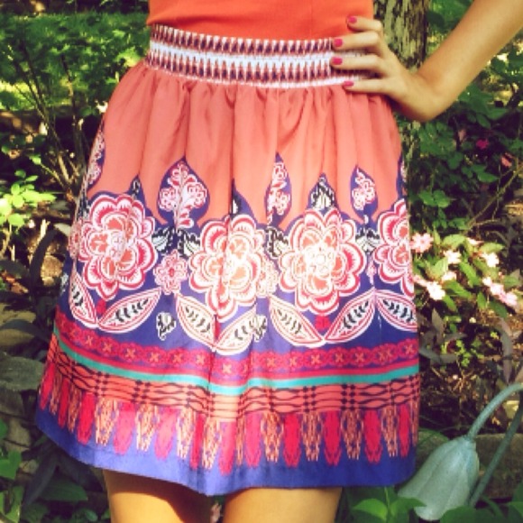 ❤️SOLD❤️ New! Forever 21 Flirty Floral Peach Skirt - Picture 3 of 3