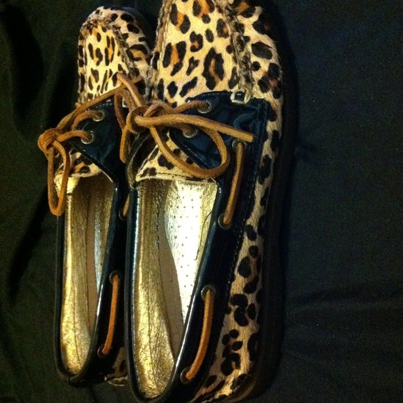 Sperrys' cheetah print! - Picture 2 of 4