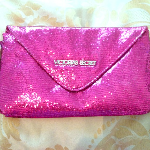⚠SOLD!❌Victoria's Secret Sparkly Pink Clutch
