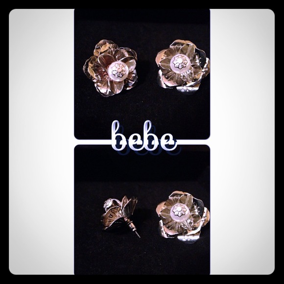 Silver and pearl earrings from bebe LIKE NEW!
