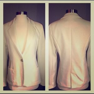🚫Sold!🚫Cream casual blazer!