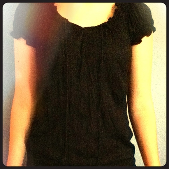 Cute little black shirt with ruffles - Picture 1 of 4