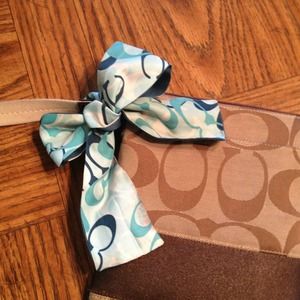 🚫SOLD🚫Authentic Coach scarf.