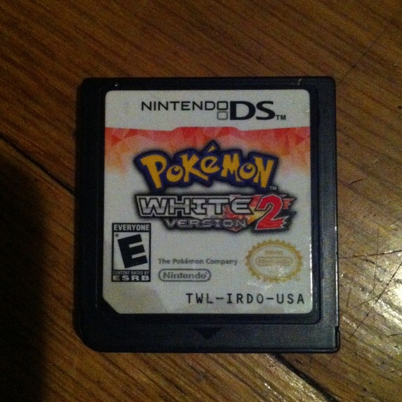 im selling Pokemon white version 2