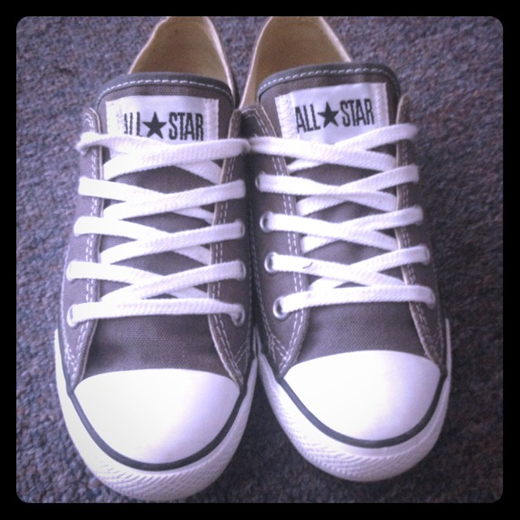 RESERVED until TUESDAY 8/20 🌟Converse All Stars