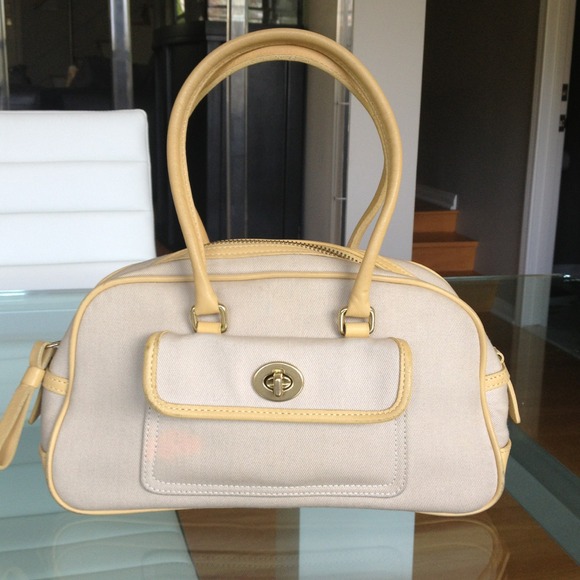 AUTHENTIC Coach bag canvass