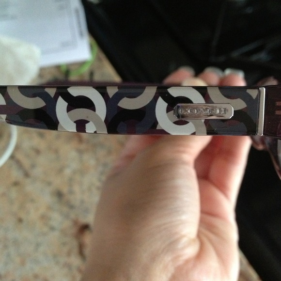 💯 Authentic Coach glasses - Picture 2 of 4