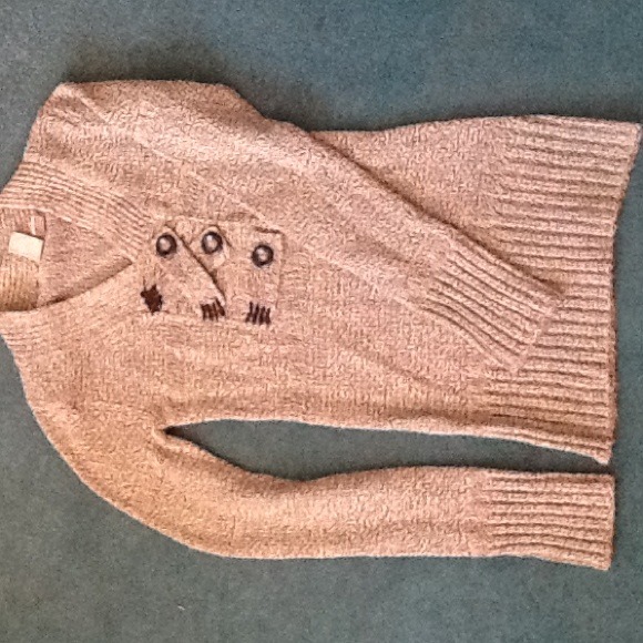 Comfy brown knit sweater with button design - Picture 2 of 2