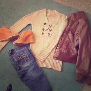 Comfy brown knit sweater with button design