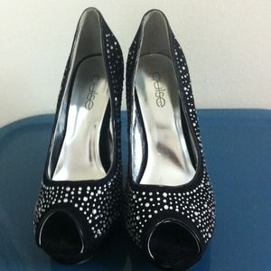 Open toed Black pumps