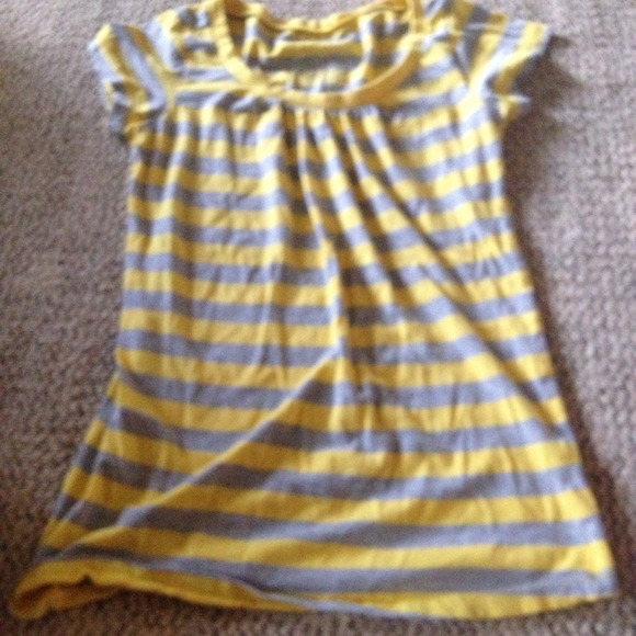 📍SOLD📍Yellow and Grey Stripe Shirt