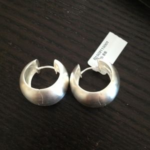 Sterling silver hoop earrings and ring
