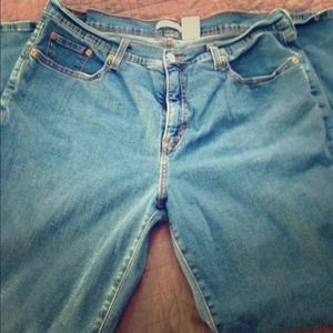 Levi Strauss Perfectly Slimming 512 Jeans
