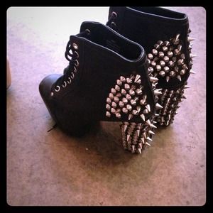 Jeffery Campbell spiked RESERVED