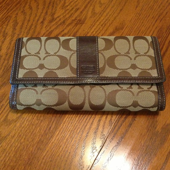 Coach wallet