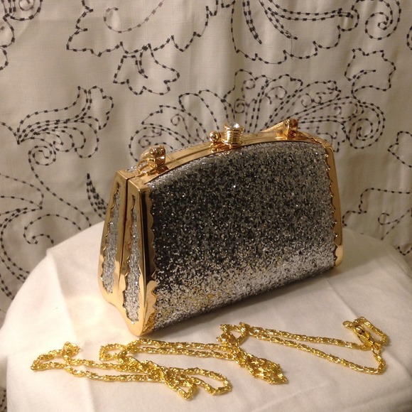 Clutches & Wallets - 8⃣Gold and silver sparkly clutch