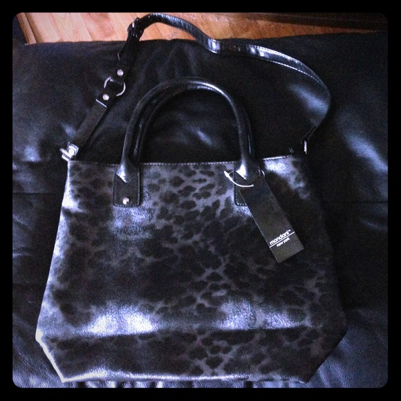 Mondani New York satchel animal print purse