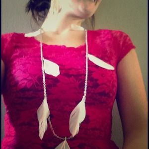Feather necklace and earrings set!!