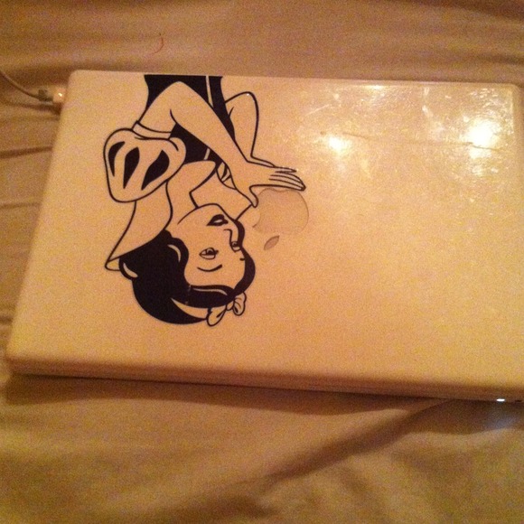 Apple laptop. Traded.