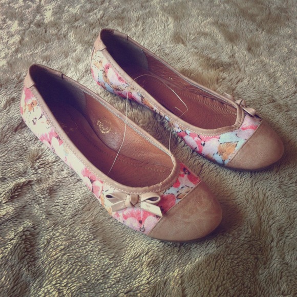 Floral Pink and Brown Flats