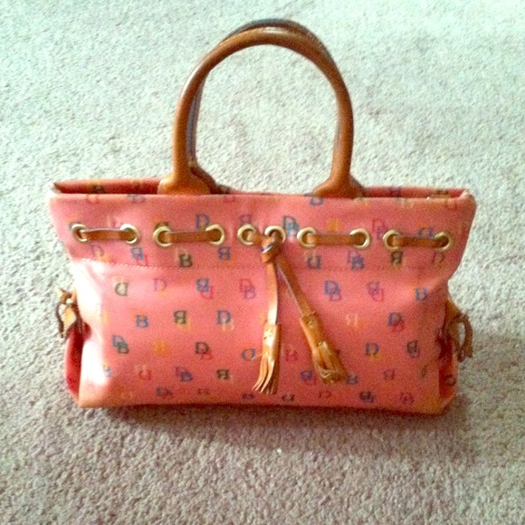 👜Dooney & bourke authentic purse!👜 - Picture 1 of 4