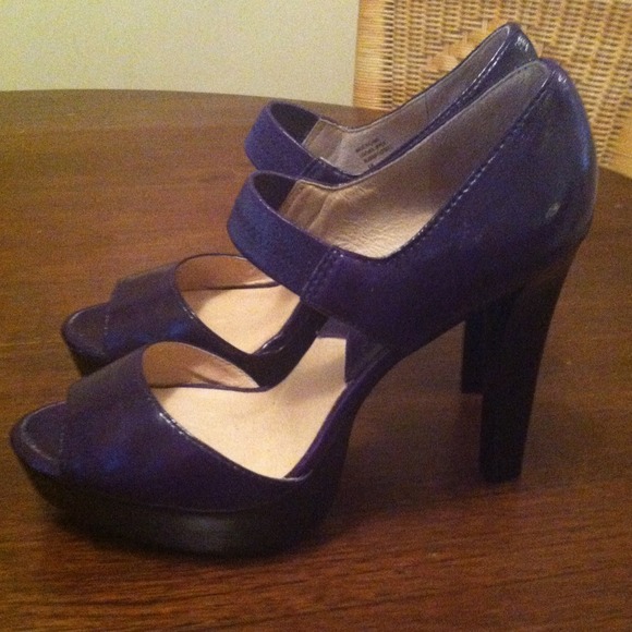 Michael Kors shoes - Picture 2 of 3