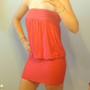❌❤️GIFTED❤️❌Bright coral strapless dress