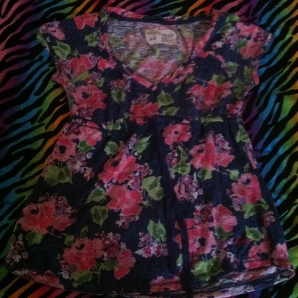 aeropostale flower shirt