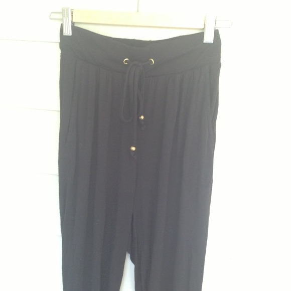 Harem Capri pants with pockets