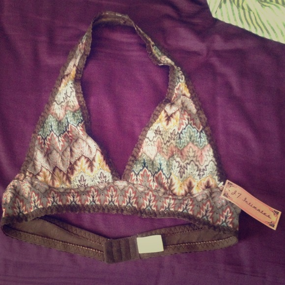 🚫BUNDLED🚫⭐REDUCED⭐Cute bralette