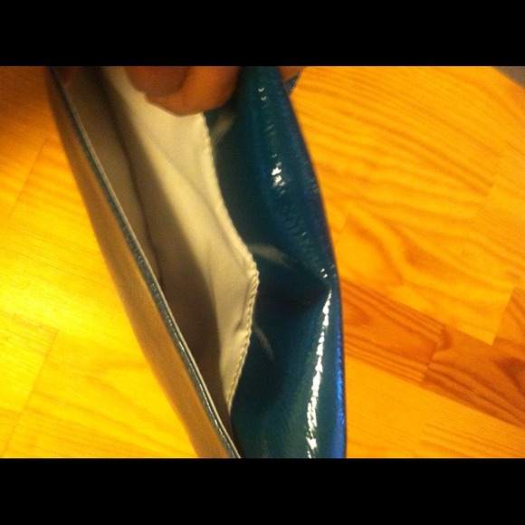 SOLD - Nine West Purse💥NO TRADES💥 - Picture 4 of 4