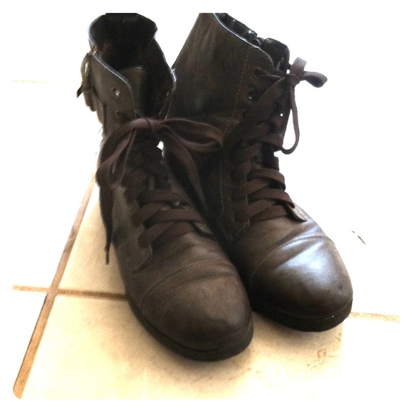 🌺Reduced🌺Brown combat boots