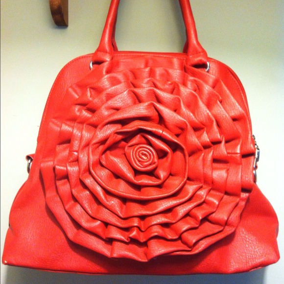 Red Flower Handbag - Picture 1 of 3