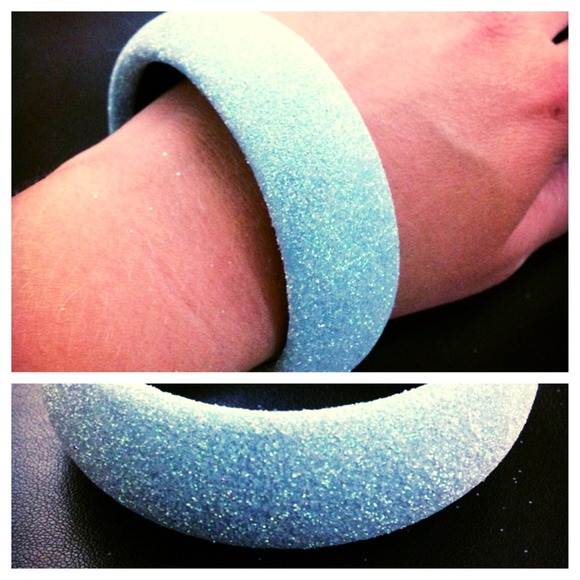 Buy 2 Get 3 FREE! Sparkle bracelet - Picture 2 of 2