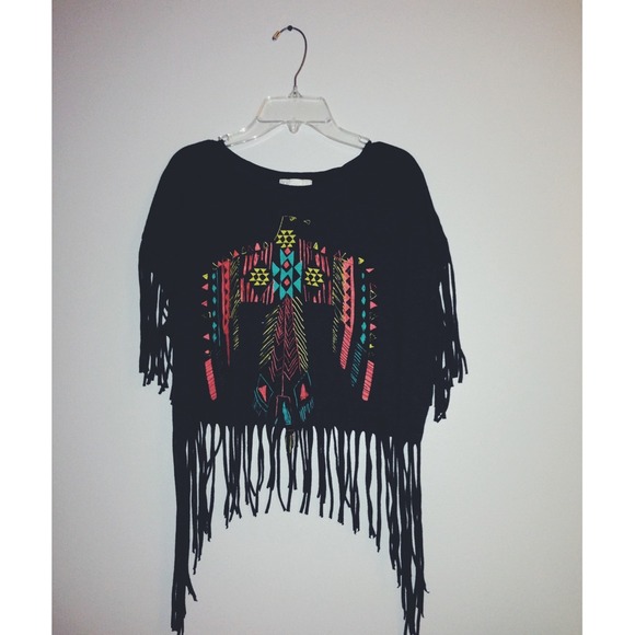 ❌SOLD❌Fringe Aztec eagle crop top