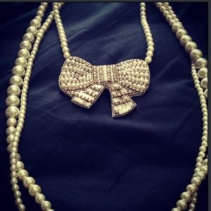 🎀Cute pearl necklace with bow!🎀