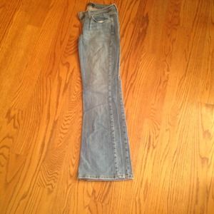 💢SOLD IN BUNDLE💢Levi Strauss Too Superlow Jeans