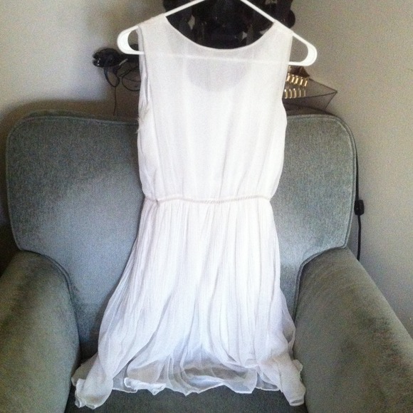 White spicy girls dress - Picture 2 of 3