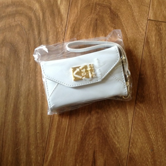 Traded - Picture 2 of 3