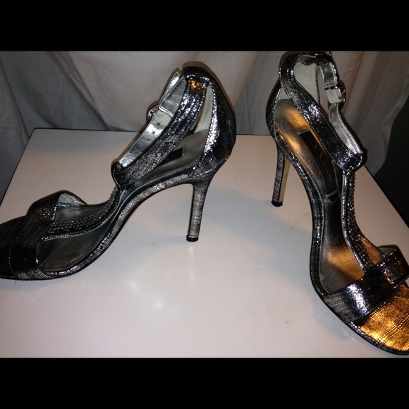 Nina silver ankle wrap heels. - Picture 2 of 4