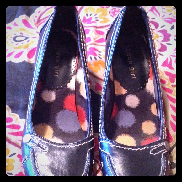 Madden girl black wedges!