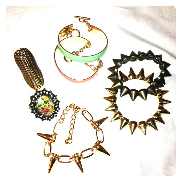 Ring and bracelet bundle