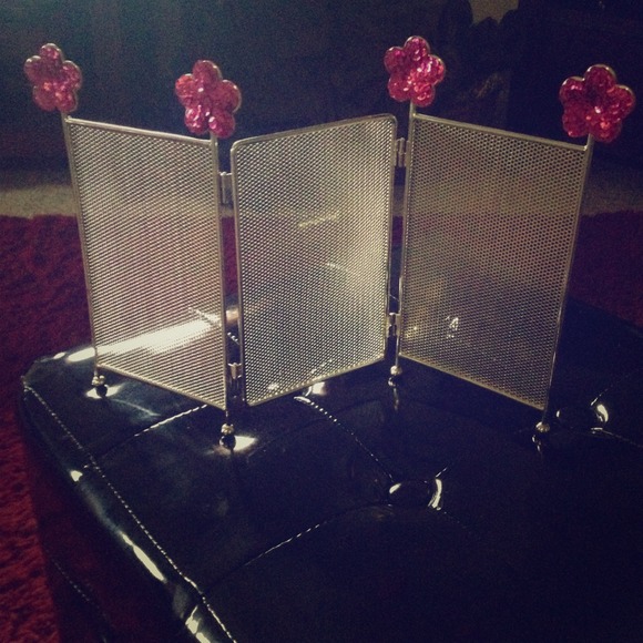 Cute Earring Holder