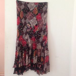 👉SOLD BUNDLED👈Beautiful reversible flowing skirt