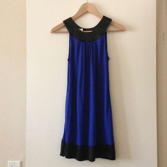 🆕Express Shift Dress🆕