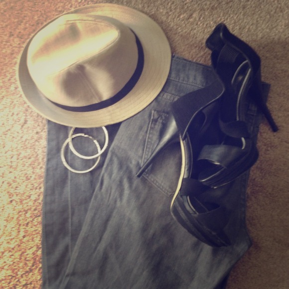 Old Navy Grey Skinny Jeans