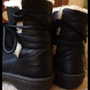 Genuine UGG Australia Caspia Boots