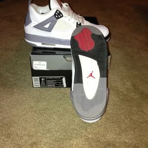 AUTHENTIC Air Jordan 4 Retro (GS)
