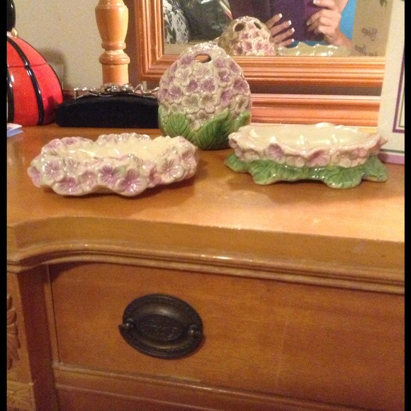 Beautiful 5 piece bathroom set