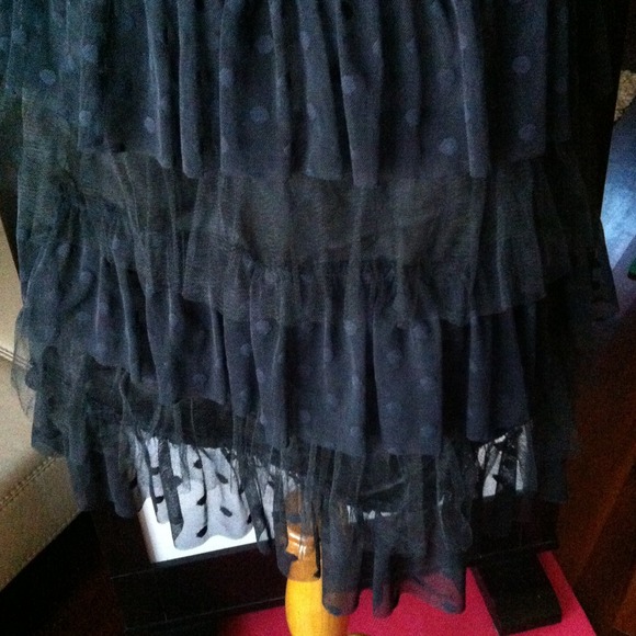 Kate Young Black Ruffled Beauty - Picture 3 of 4